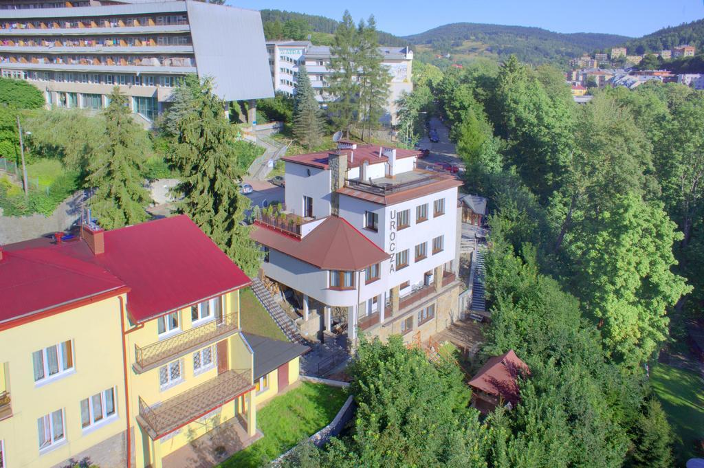 Urocza Art Pensjonat Krynica Zdroj Luaran gambar