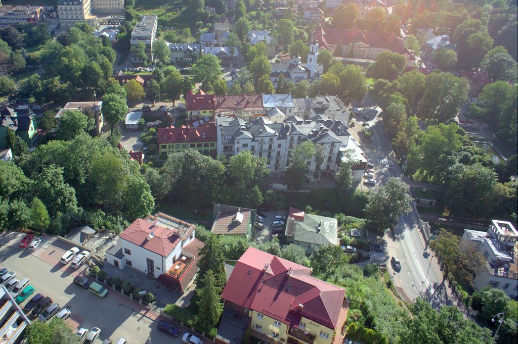 Urocza Art Pensjonat Krynica Zdroj Luaran gambar